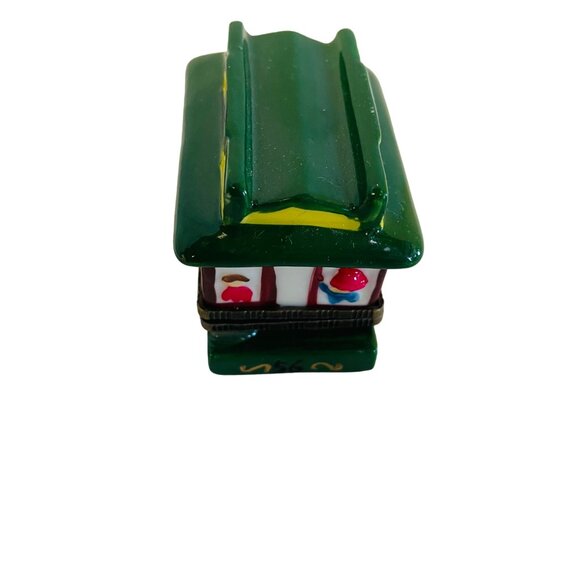 Vintage Ceramic Trolley Trinket Box 2" x 1/2" Comes with Mini BellInside - Picture 4 of 7